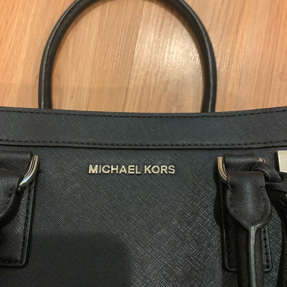 Michael Kors Bag - Picture 4 of 6